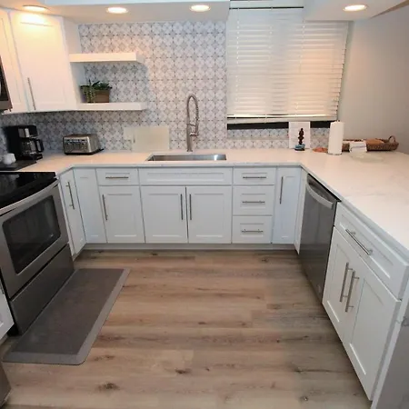 Beachside One 4025